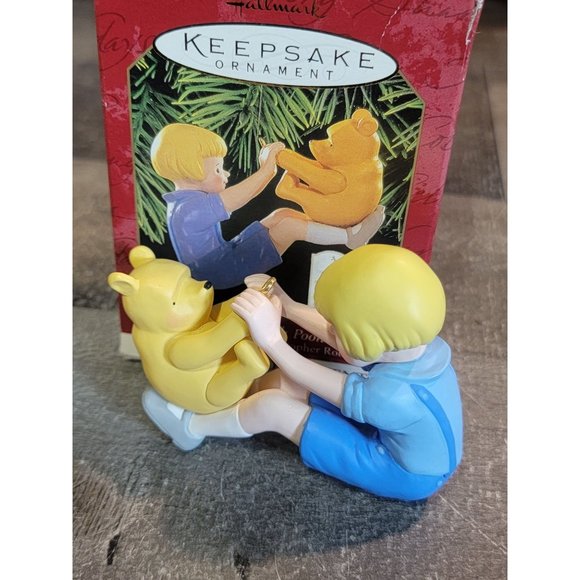 Hallmark 1999 playing with pooh ornament Xmas Decor Disney